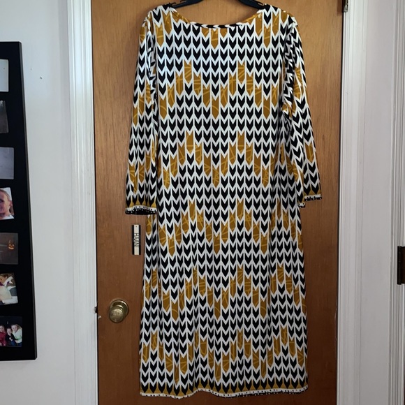 •HAANI•NWT WOMENS IVORY, BLACK & GOLD BOHO TRIBAL ARROW PRINT MIDI DRESS SIZE 2X - Picture 3 of 9